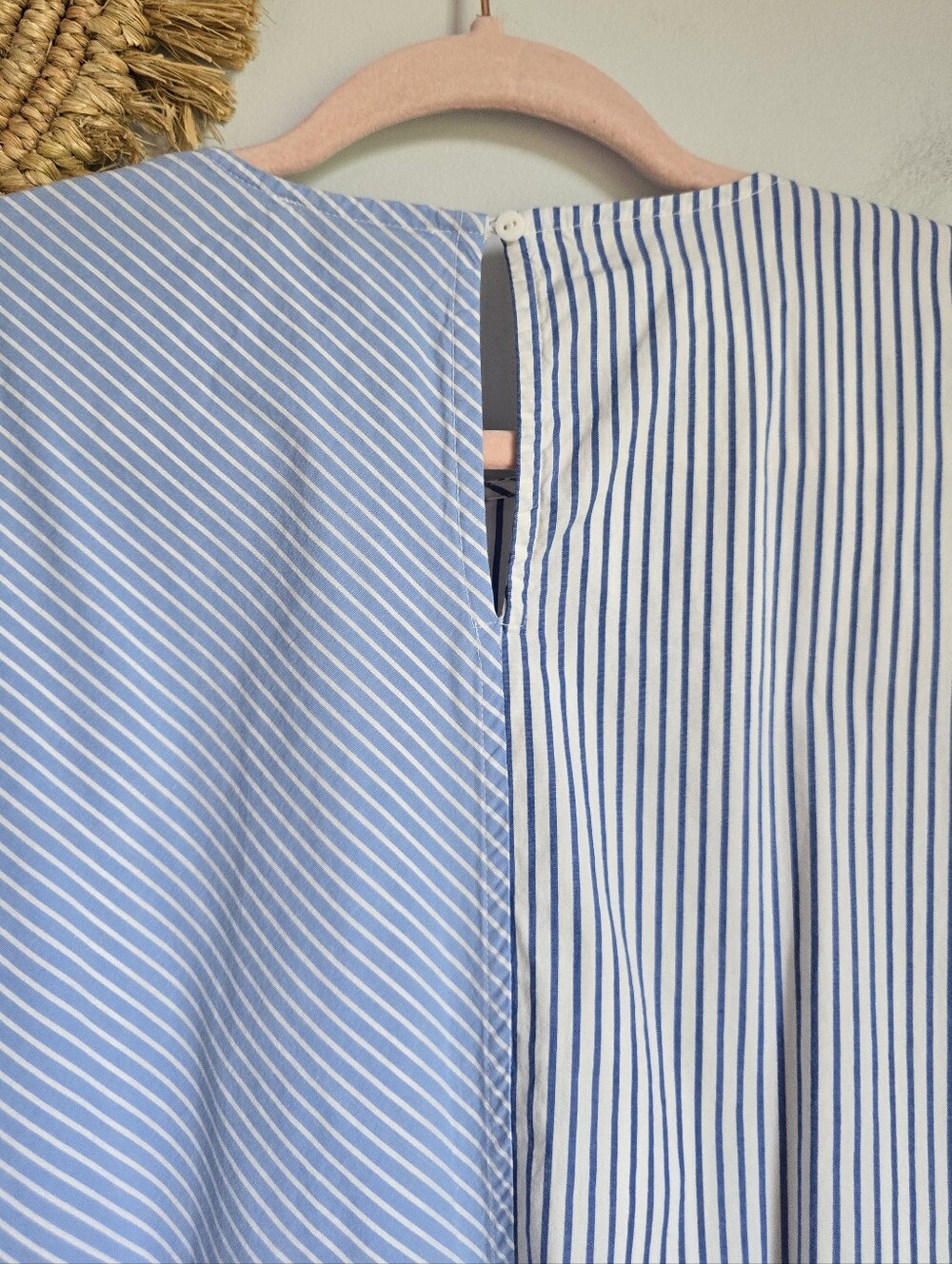 Evereve Vela Bluestripe Contrast Stripe Muscle Cotton Poplin Top Shirt SZ Small - Picture 8 of 12